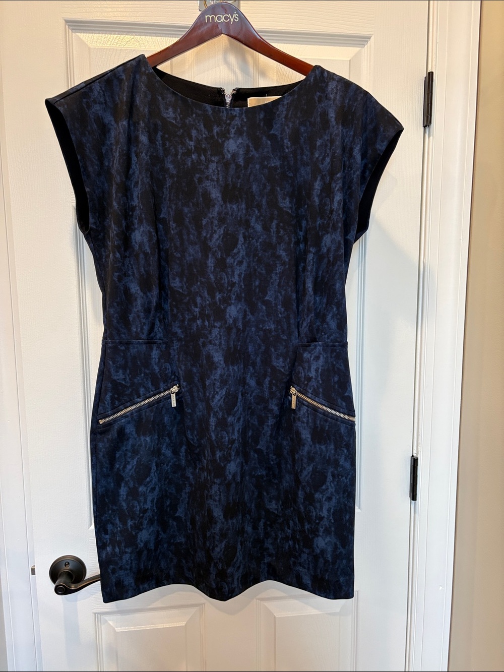 MICHAEL Michael Kors black/nlue Jacquard Cap-Sleeve Dress with Zip Pockets